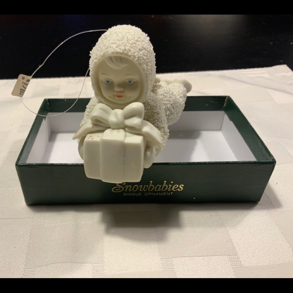 Snowbabies  Christmas ornament
